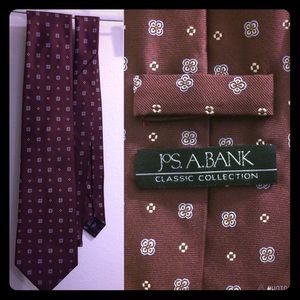 100% Silk NWT JoS A Bank Burgundy Classic Neck Tie